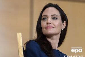 Джоли вспомнила скандалы с Питтом