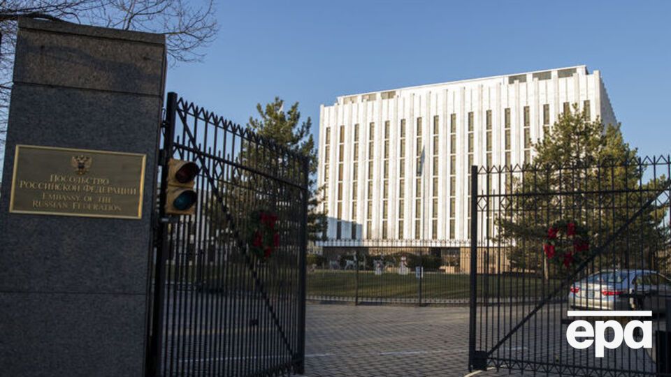 Російські дипломати заявили, що санкціями не домогтися поліпшення відносин