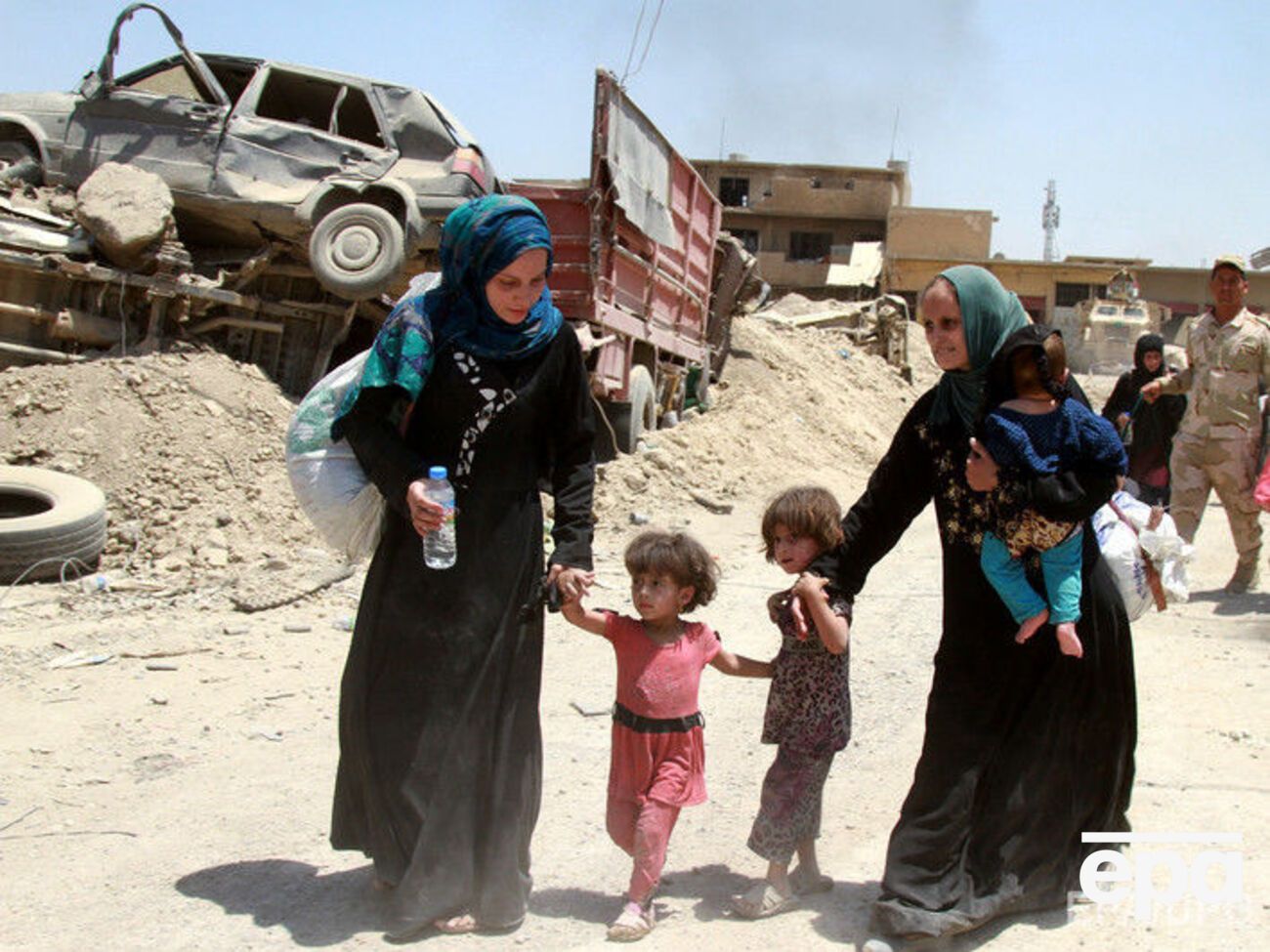 ООН повідомляє про насильницьке переселення жителів, підозрюваних у зв'язках з ІДІЛ