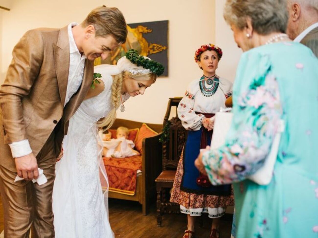 Горбачова показала своє обрядове весілля з Нікітіним