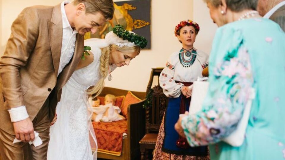 Горбачова показала своє обрядове весілля з Нікітіним