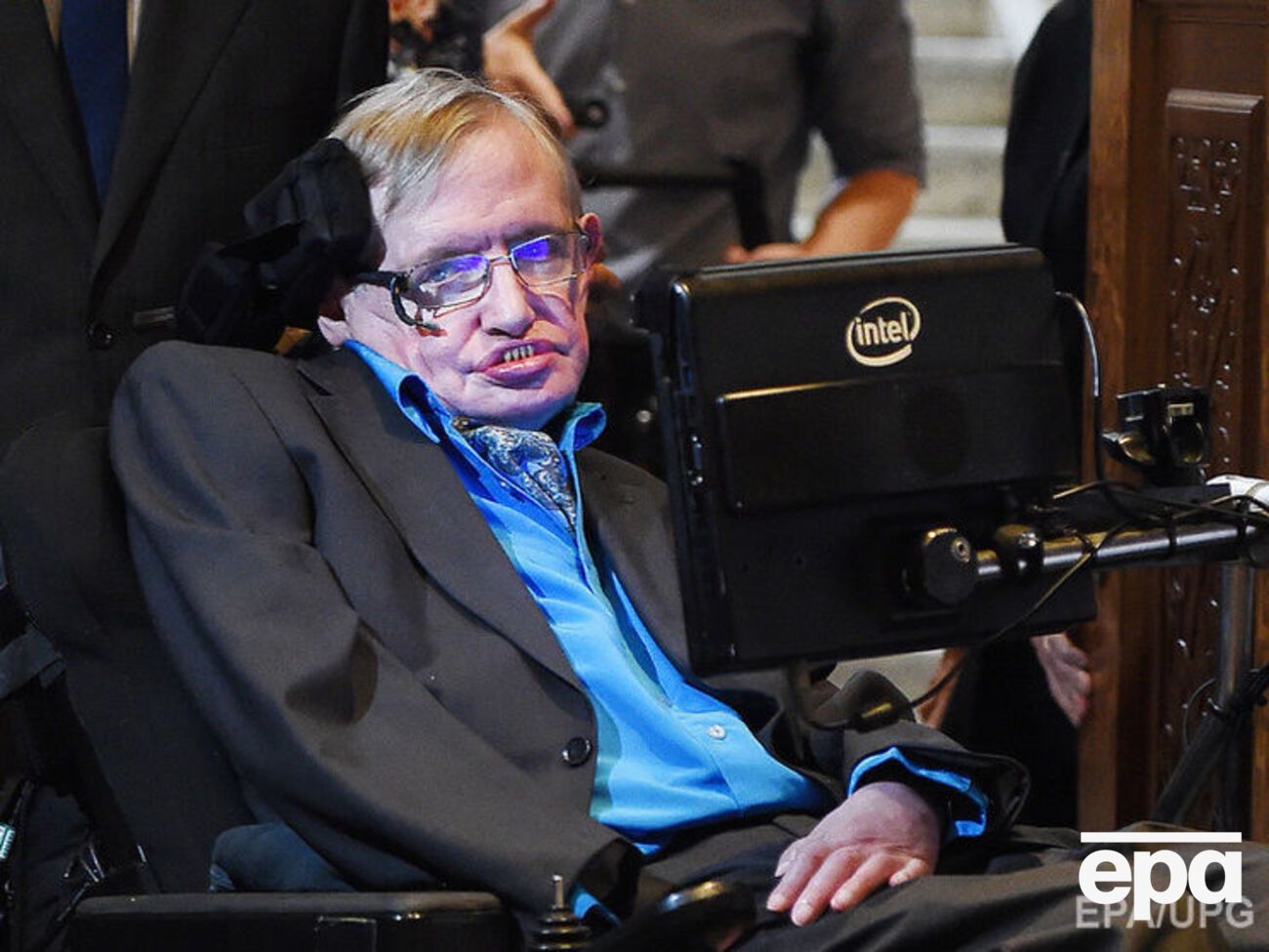 Гокінг попередив про можливі наслідки виходу США з Паризької угоди