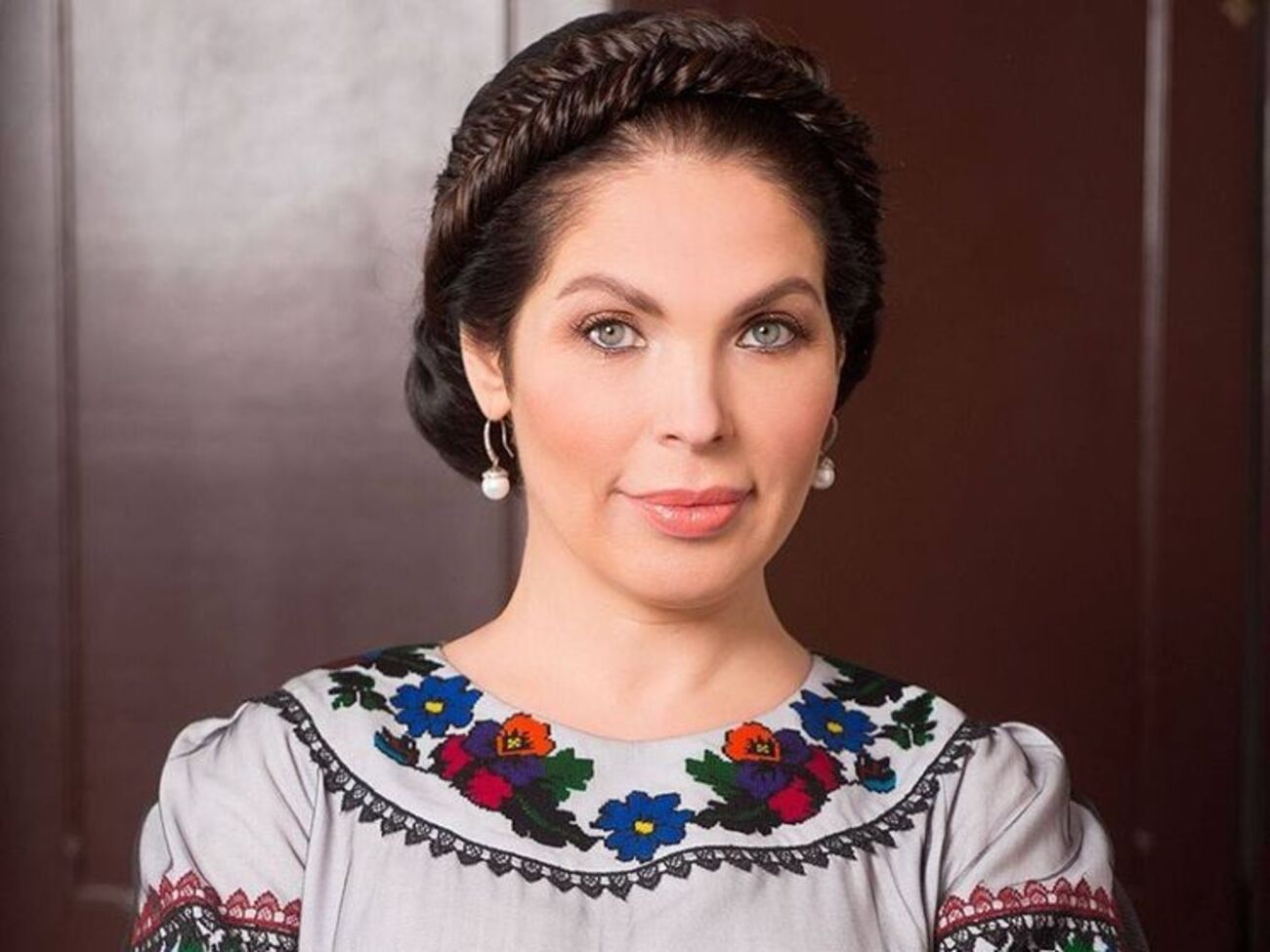 Литовченко видала заміж доньку