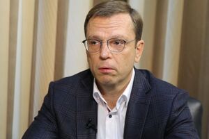 Микита Кричевський: Долару – 100 років, а рублю – 700 років. Рубль жив, живий і житиме