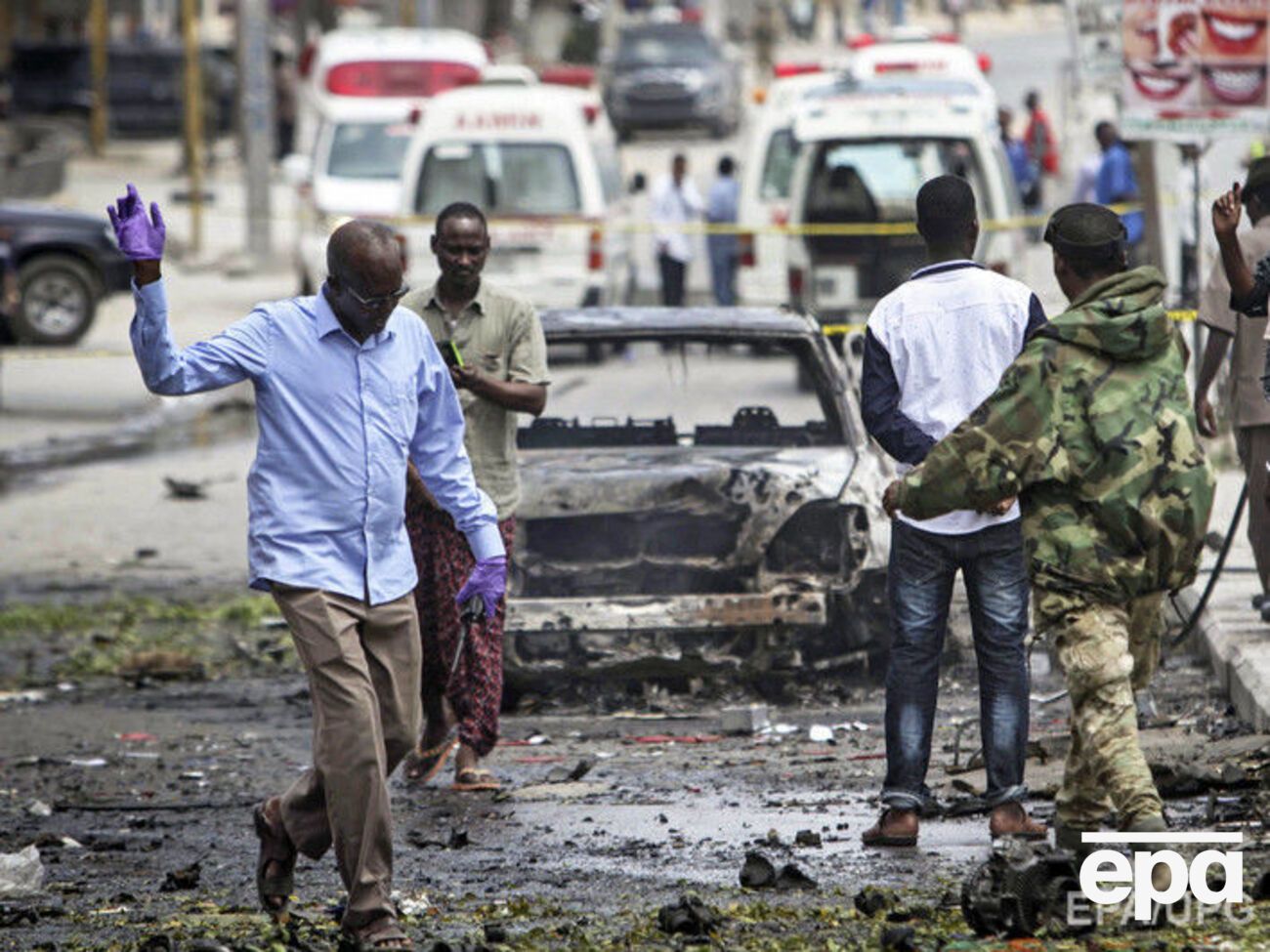 Количество жертв воскресного взрыва в Могадишо может возрасти