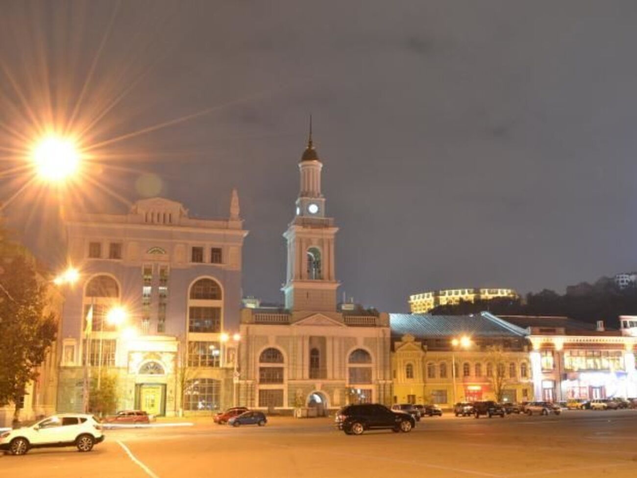 Контрактова площа стане пішохідною із завтрашнього дня