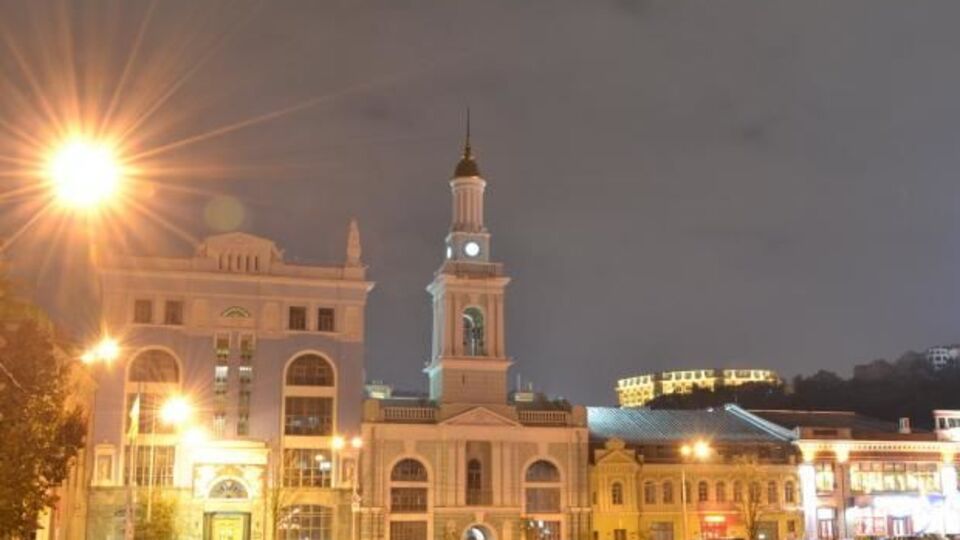 Контрактова площа стане пішохідною із завтрашнього дня