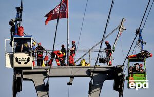 Одна из кабинок наехала на опору