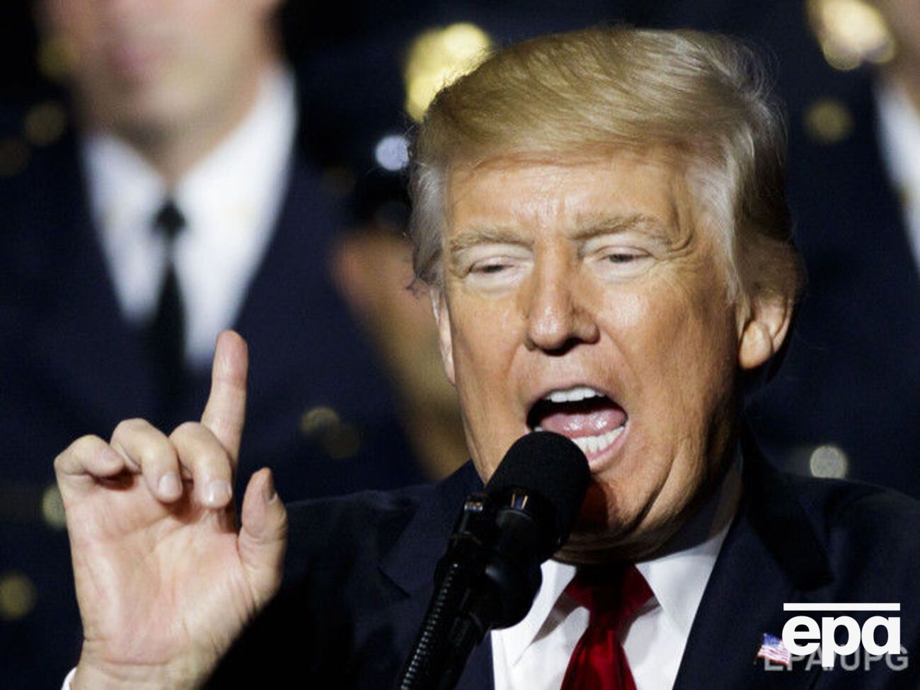 10 січня доповідь про "компрометаційні факти" на Трампа опублікував BuzzFeed