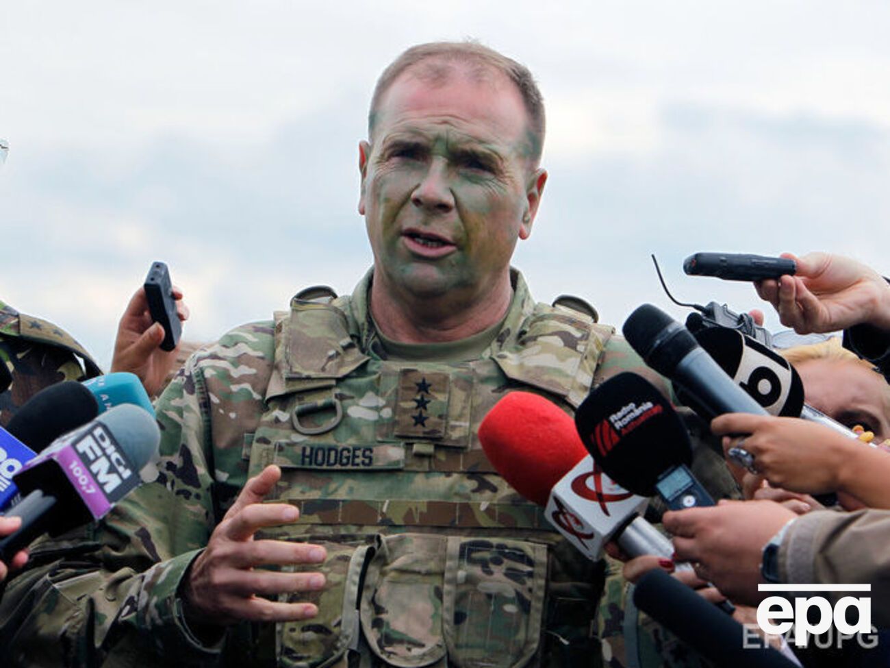 Ходжес:&nbsp;Украина &ndash; единственное место, где в вас стреляет российская артиллерия