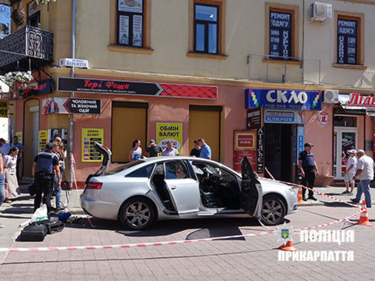 У бізнесмена стріляли біля його магазину