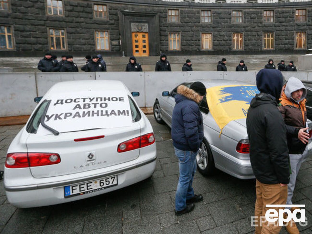 Закон забороняє громадянам України користуватися автомобілями іноземців