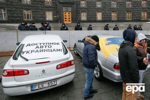Закон забороняє громадянам України користуватися автомобілями іноземців