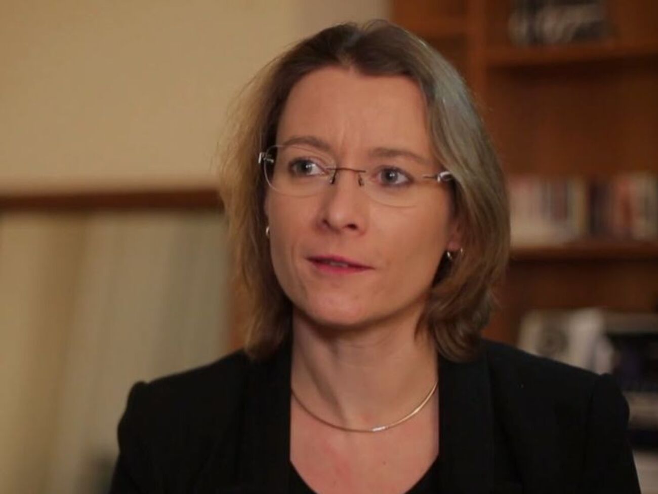 Дюмон: Важно не усложнять сверх меры жизнь гражданского населения на этих территориях, которое является заложником конфликта