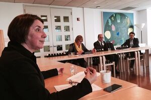 Досвід роботи Марчі-Вель у правовій сфері налічує 27 років