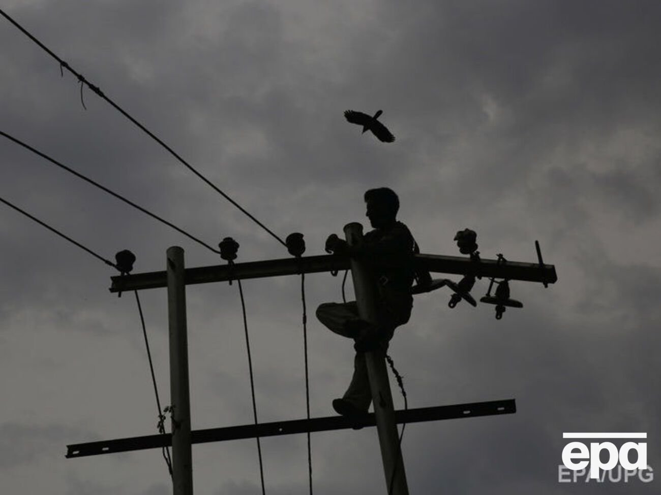 За сутки электроснабжение восстановили в 94 населенных пунктах