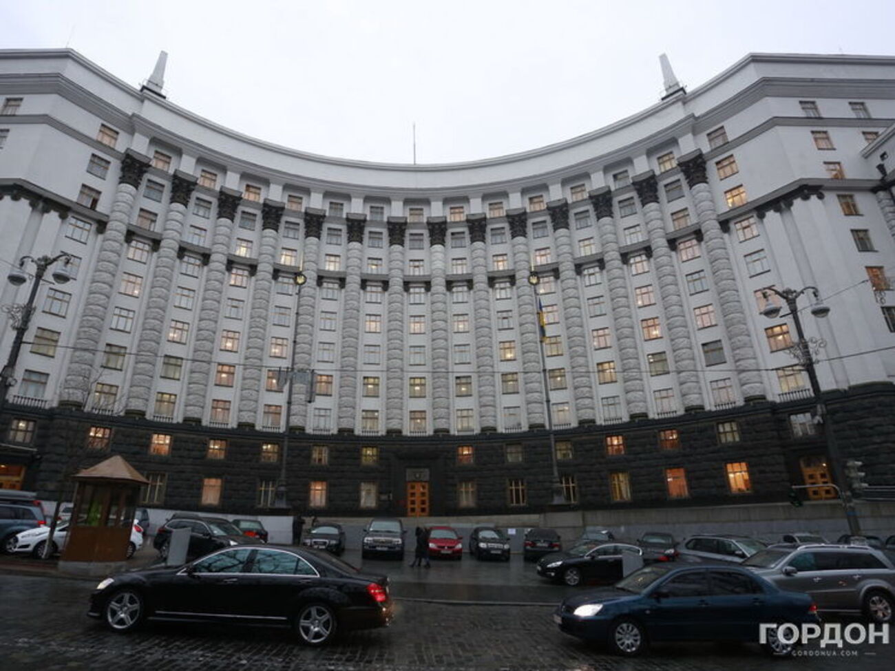 Відповідно до законопроекту, презентованого в Кабміні, удвічі скорочують терміни підготовки об'єктів до приватизації