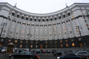 Відповідно до законопроекту, презентованого в Кабміні, удвічі скорочують терміни підготовки об'єктів до приватизації