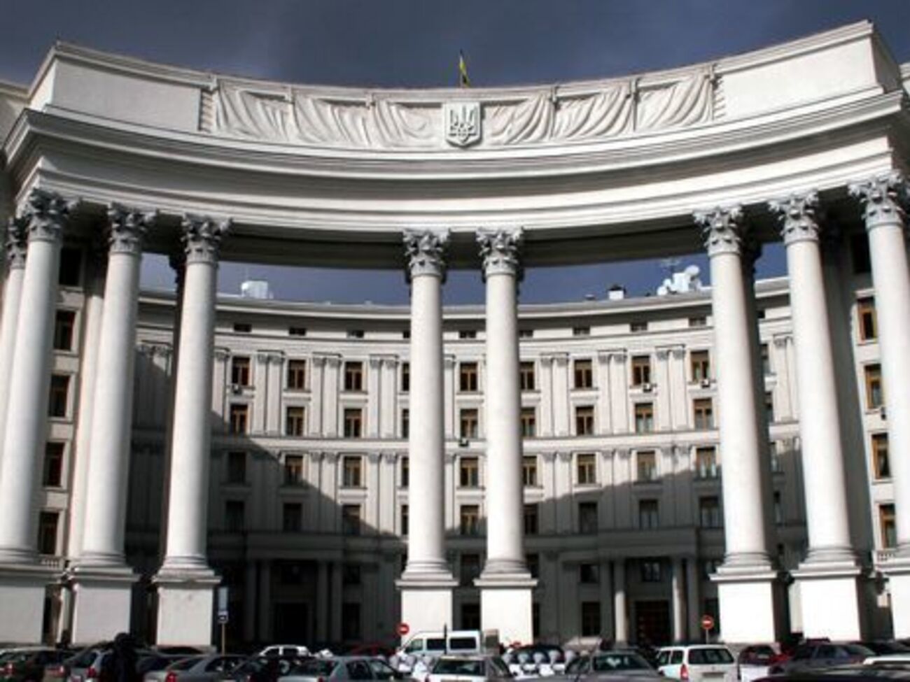 В департаменте консульской службы МИД Украины сообщили, что сотрудники Генконсульства Украины в Милане посетили Маркива