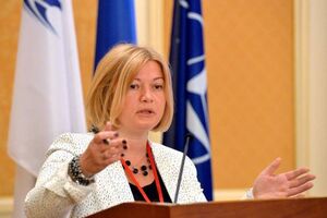 Геращенко напомнила, что на оккупированном Донбассе удерживаются 132 украинских заложника