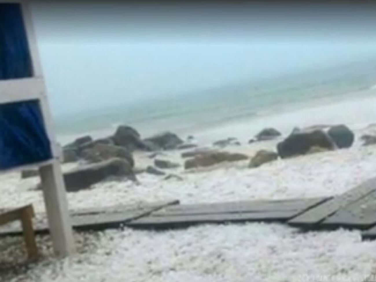 Град випав на узбережжі Чорного моря