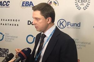 Довгий: Будучи дважды министром МВД, Луценко ни разу не отреагировал на застройку Жукова острова