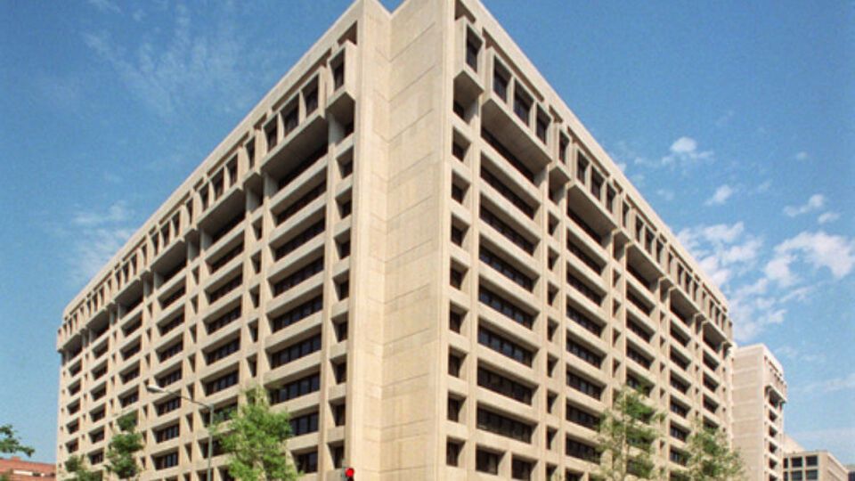 Проведение пенсионной реформы остается основным условием МВФ, пишет "Интерфакс-Украина"