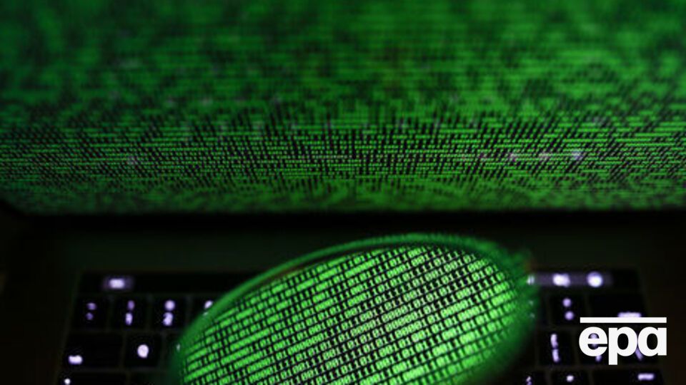 5 июля представители M.E.Doc подтвердили, что именно их программное обеспечение распространило "вирус-вымогатель" Petya