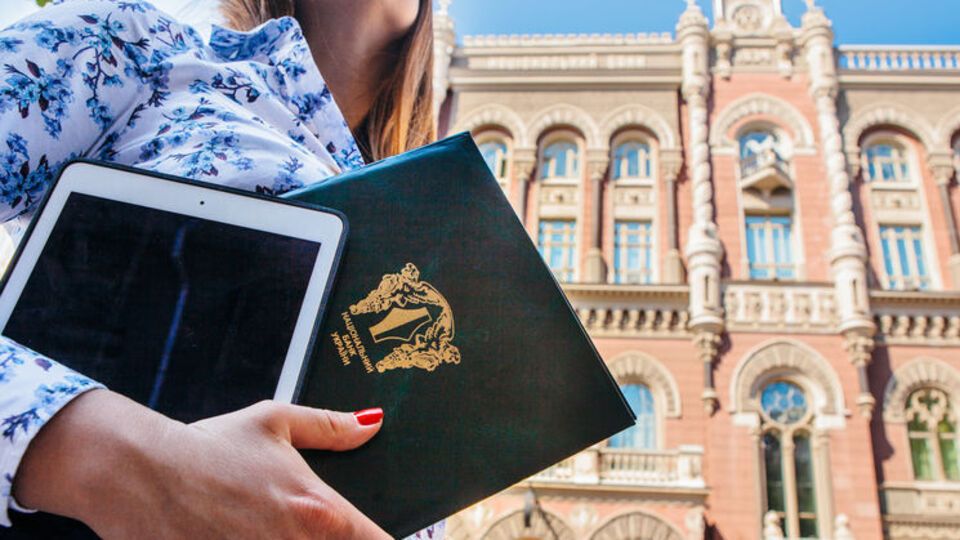 Аналіз та оцінку відмови від податку на депозит раді НБУ повинні надати до 1 жовтня 2017 року