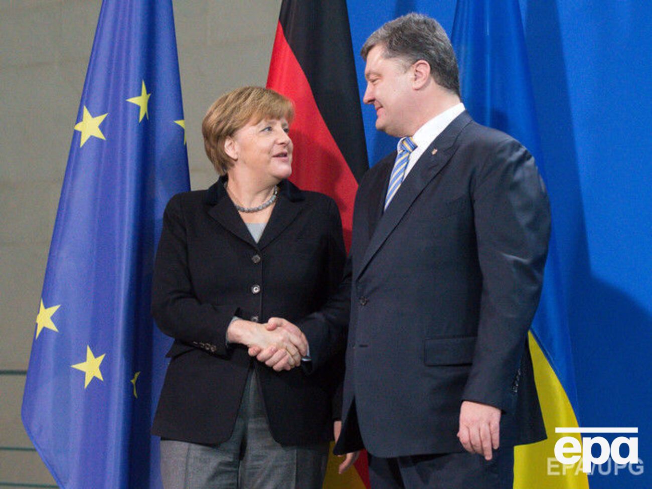 Меркель і Порошенко обговорили ситуацію з виконанням Мінських угод