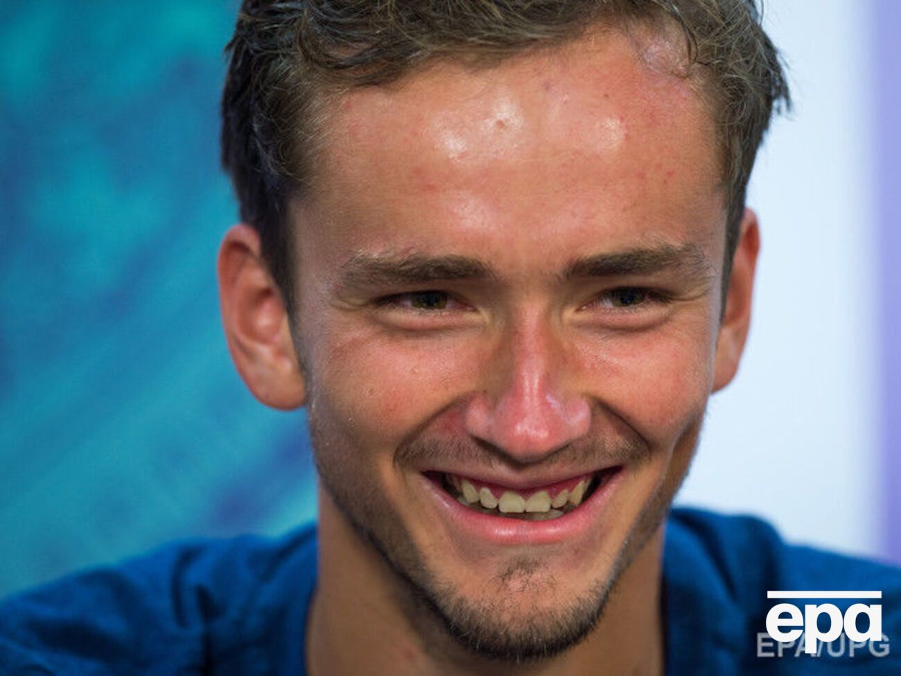 Медведєв пояснив свій учинок тим, що був засмучений програшем