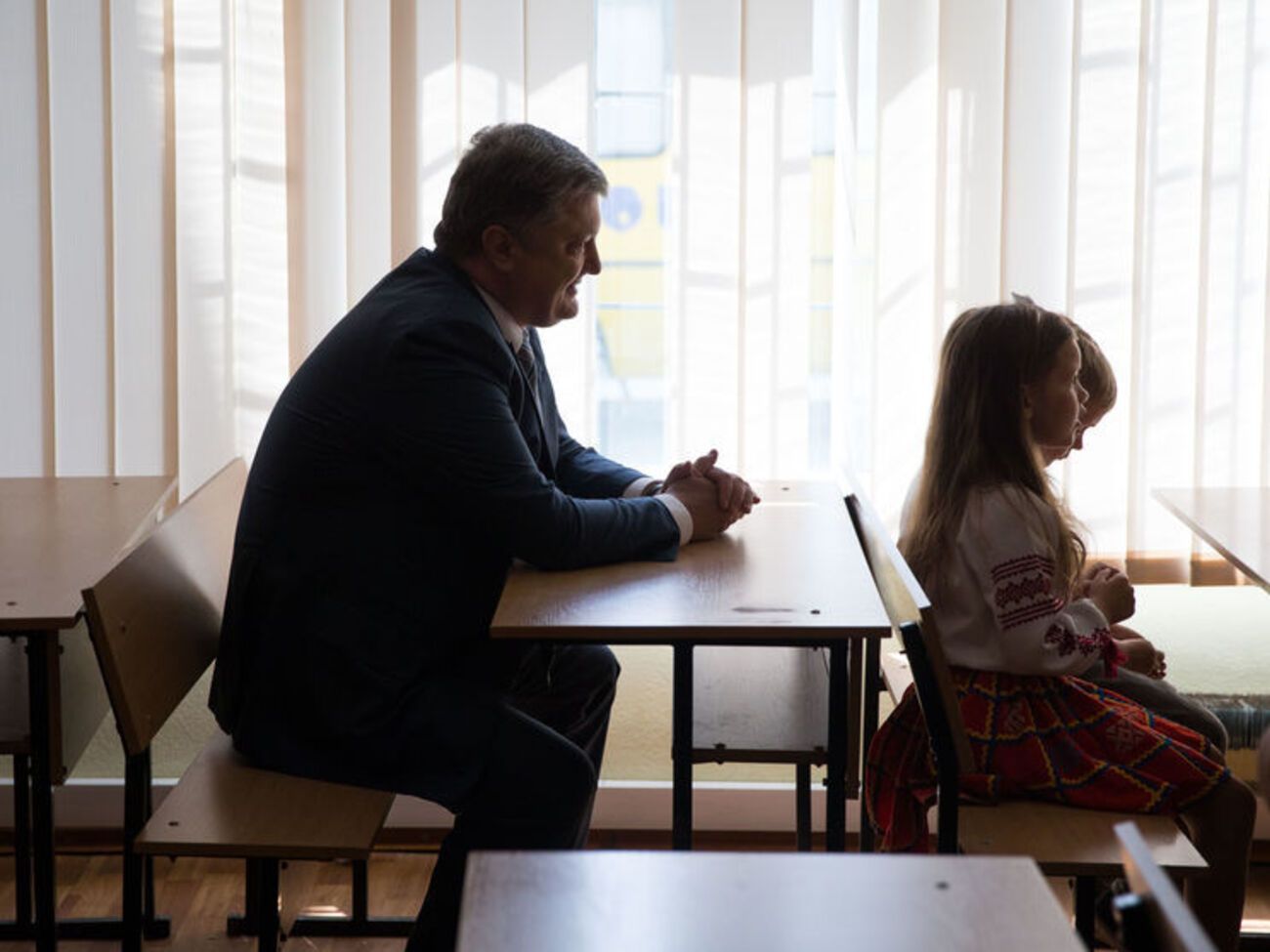 Порошенко, по словам беглого нардепа, не имеет хорошей команды