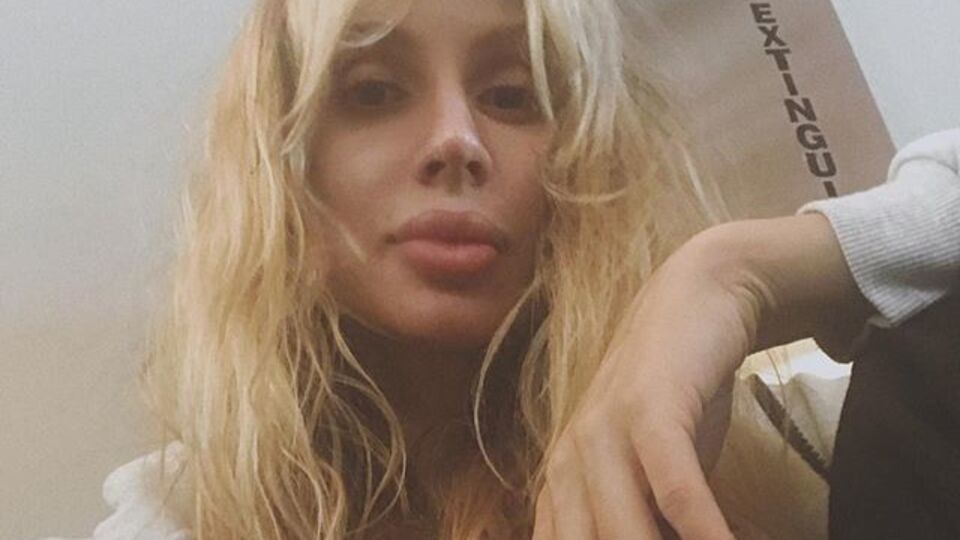 Loboda показала фото, на котором запечатлена три раза одновременно