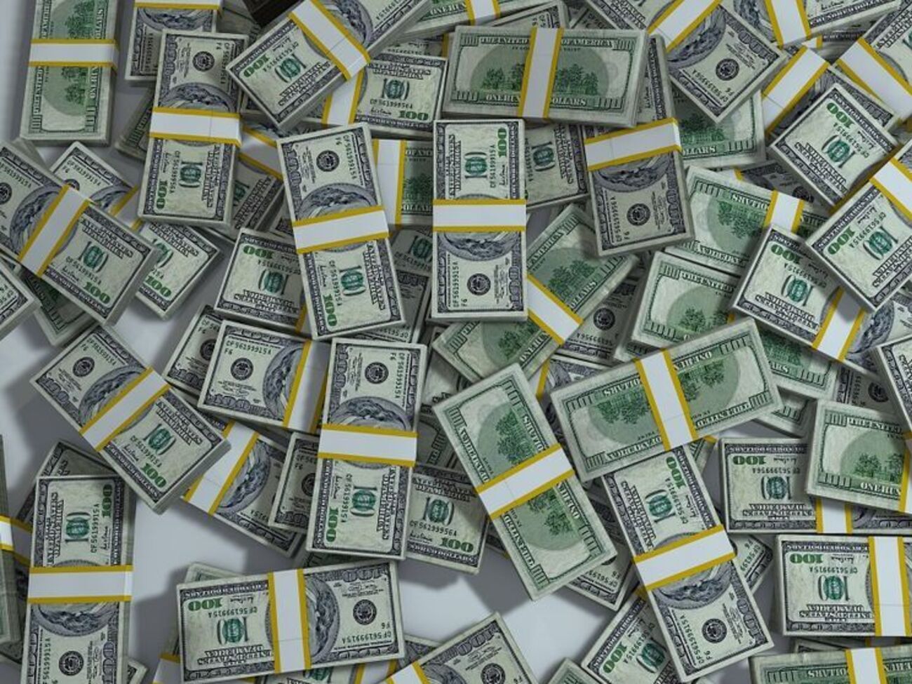 Із записів НАБУ випливає, що нардепи частину грошей витрачали на те, щоб задобрити колег по парламенту