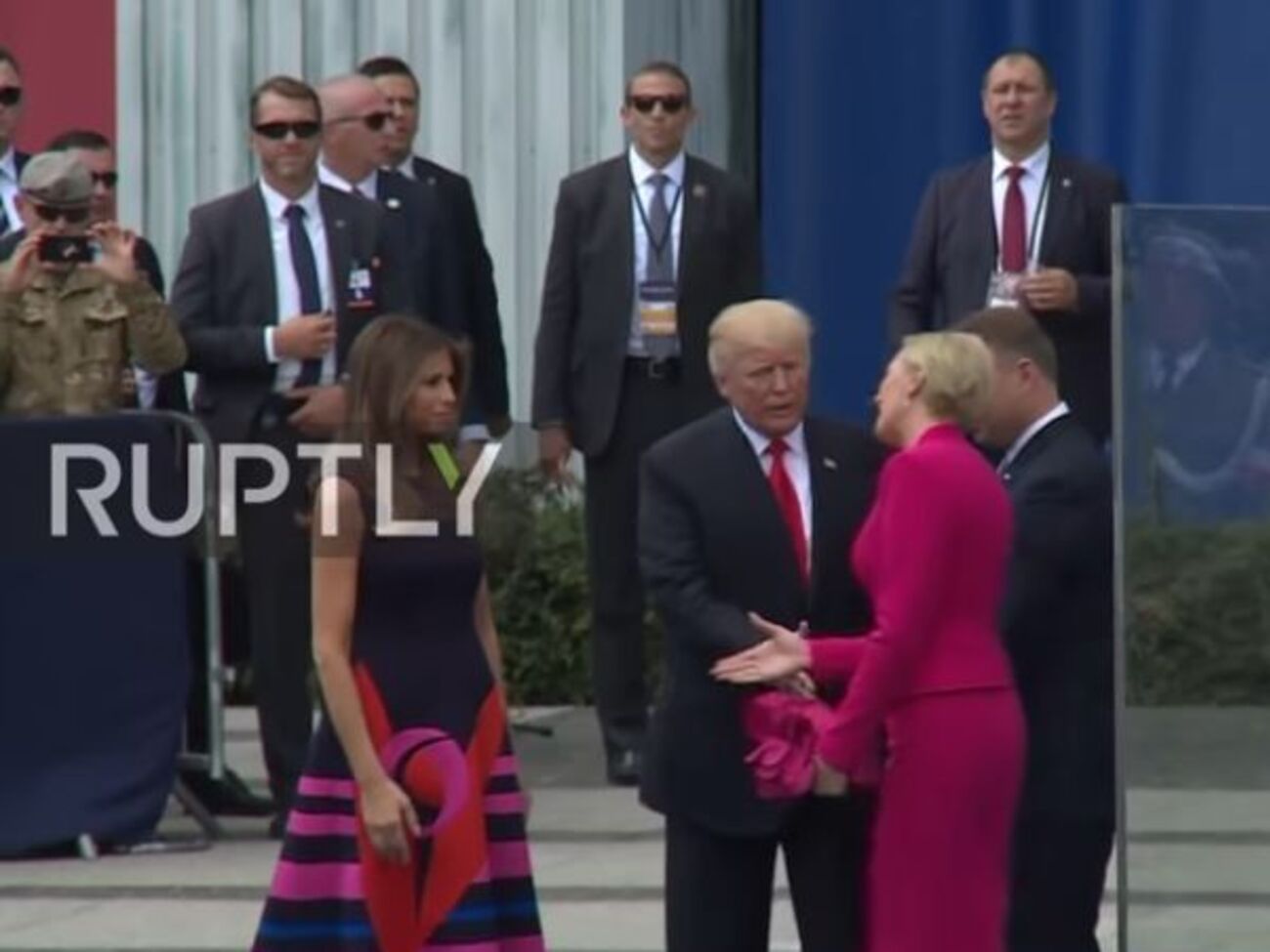 Дружина Дуди не помітила привітального жесту Трампа