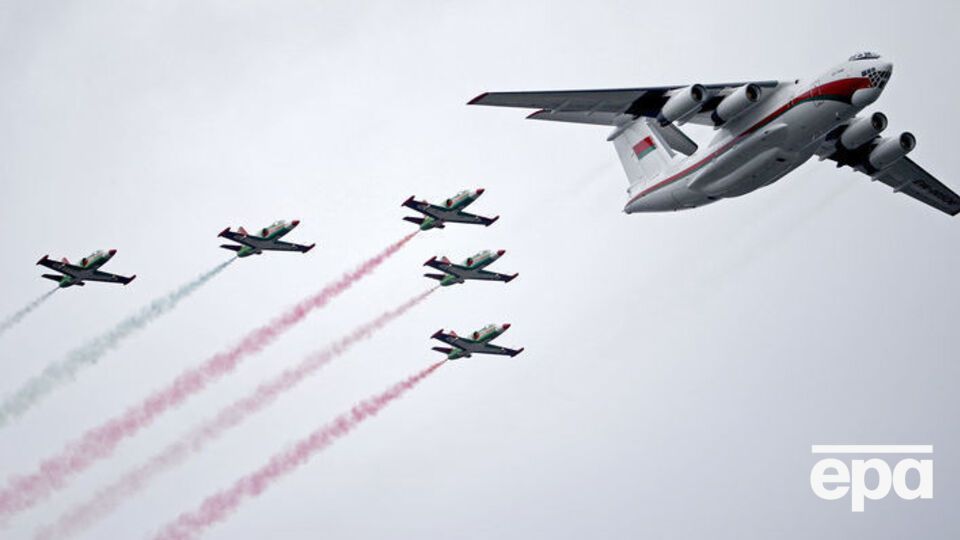 Білоруські та російські військові літаки взяли участь у параді на честь Дня незалежності в Мінську