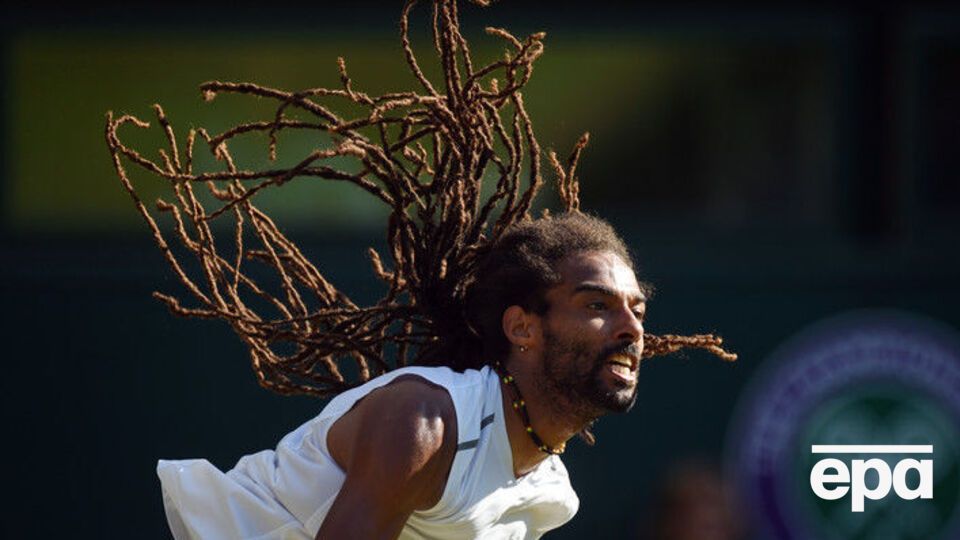 Браун залишив турнір, програвши чинному чемпіону