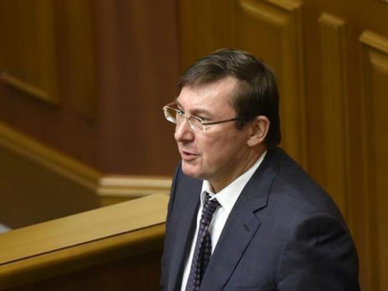 Луценко заявив, що взяв на засідання регламентного комітету щодо Розенблата текст присяги народного депутата України
