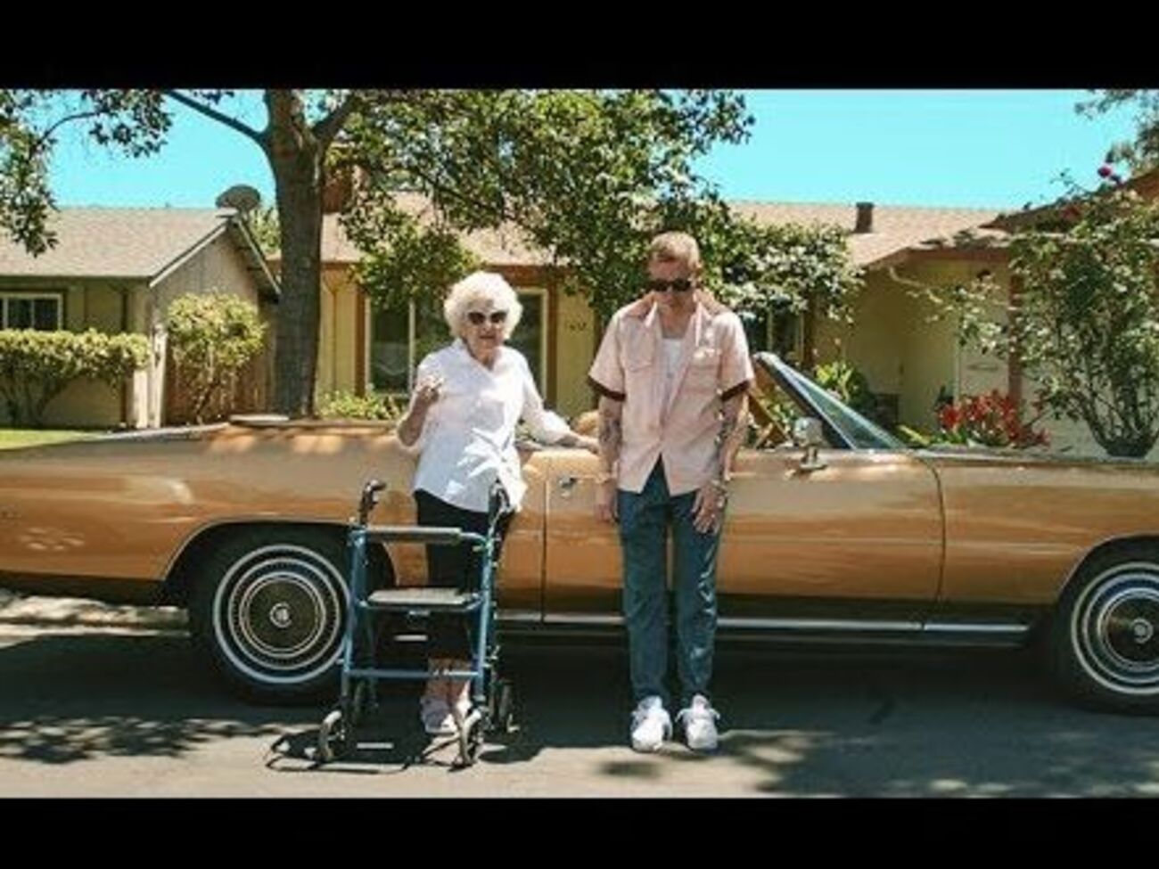 Macklemore показав святкування 100-річчя своєї бабусі