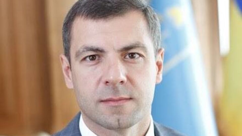 Кілька місяців Чмирь був заступником глави Адміністрації Президента Януковича