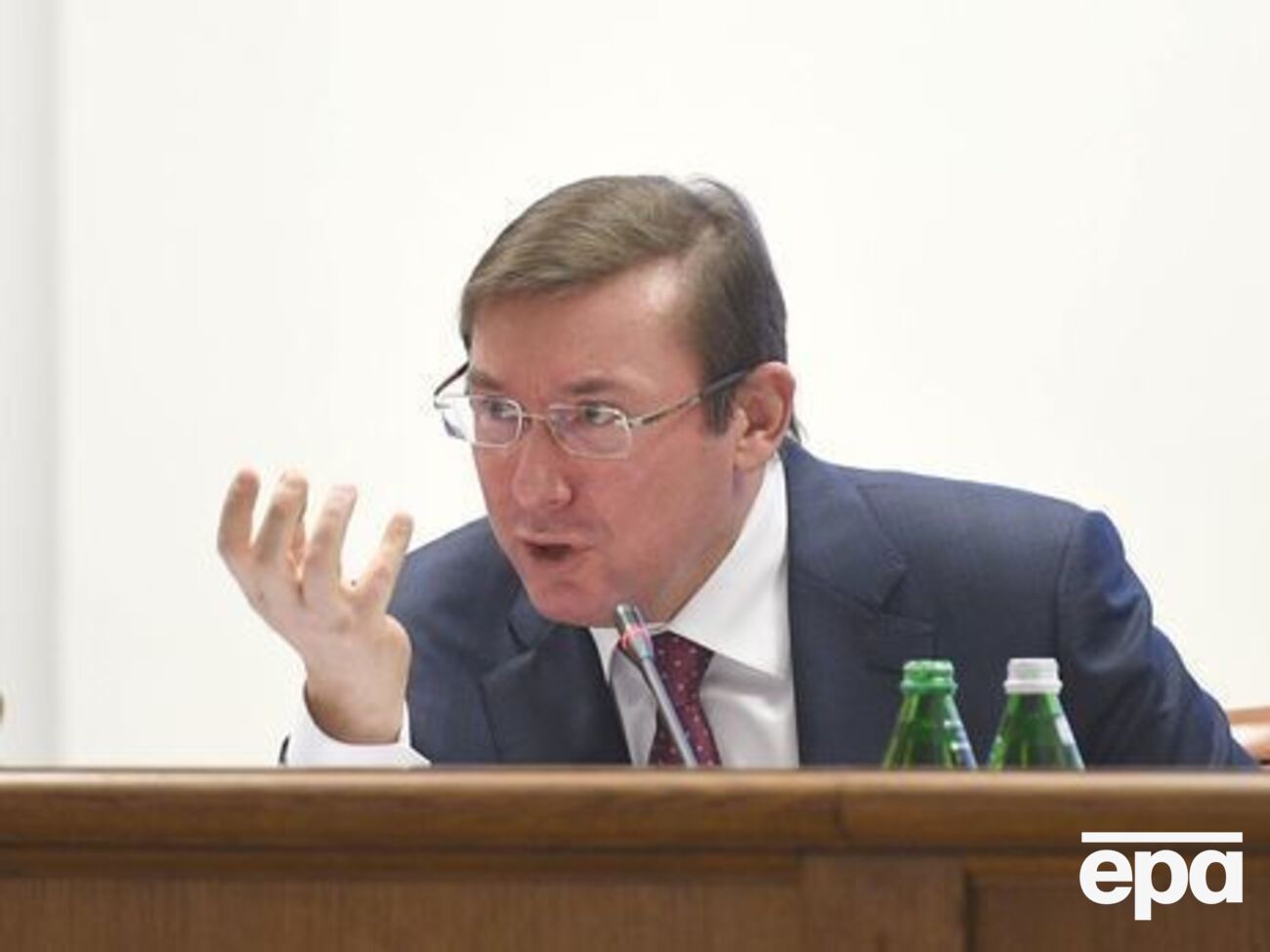 Луценко &ndash; Розенблату: Я би на вашому місці сьогодні підписав заяву про складання із себе депутатських повноважень