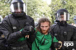 Министр юстиции требует уголовного наказания для демонстрантов, применяющих насилие