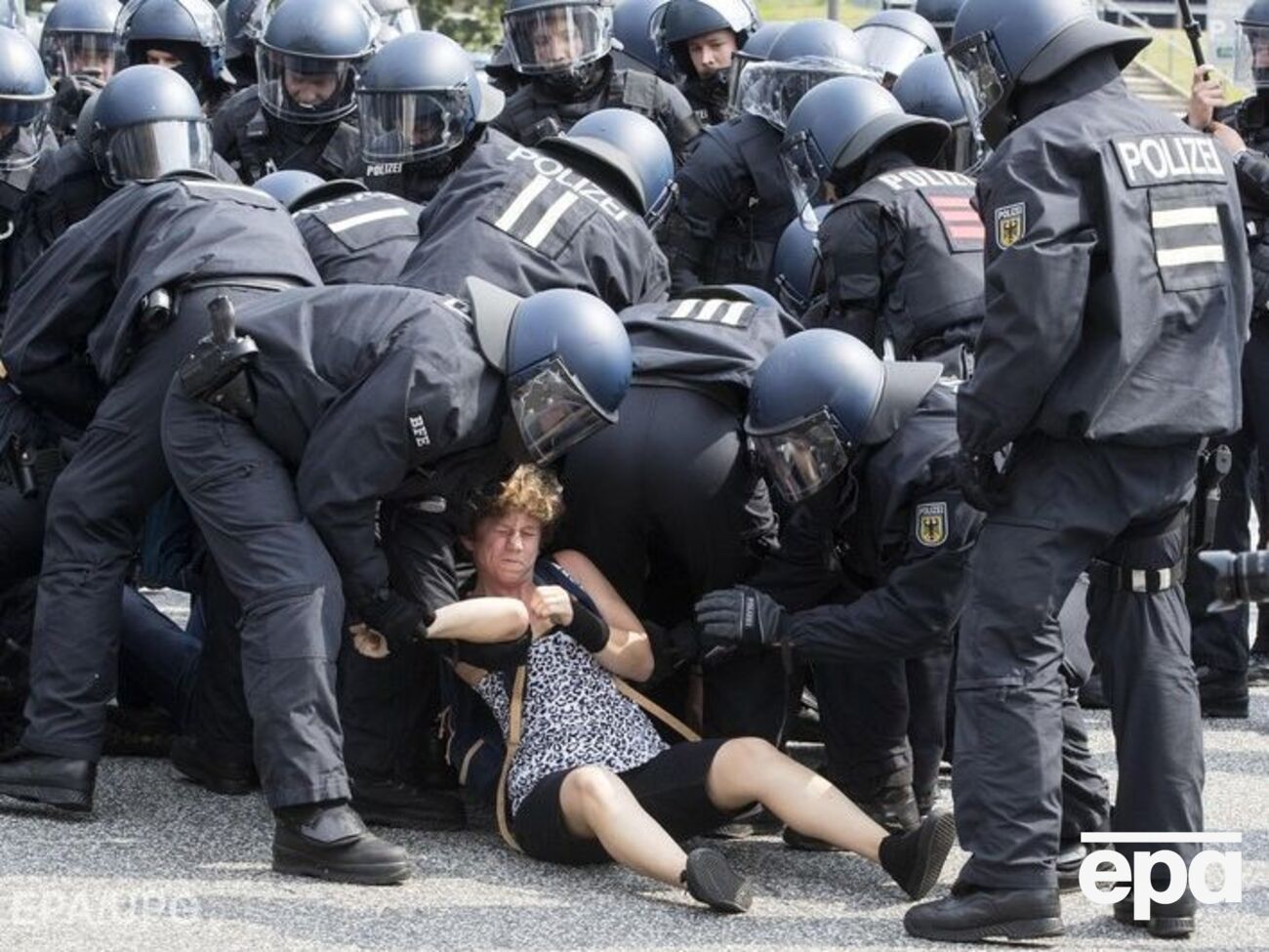 Поліція затримала 45 осіб