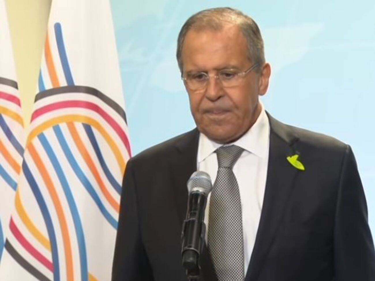 Лавров рассказал, о чем говорили президенты США и РФ