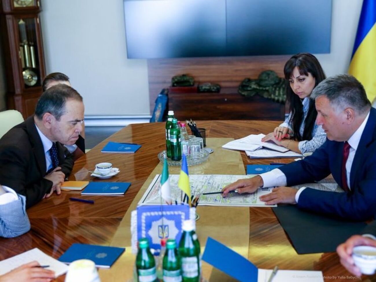 Аваков на зустрічі з послом Італії