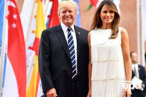 Трамп прибыл на саммит вместе со своей женой Меланьей