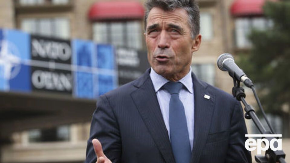 Расмуссен заявив, що питання вступу України до НАТО є суверенним вибором країни, але прагнення до цього вселяє оптимізм