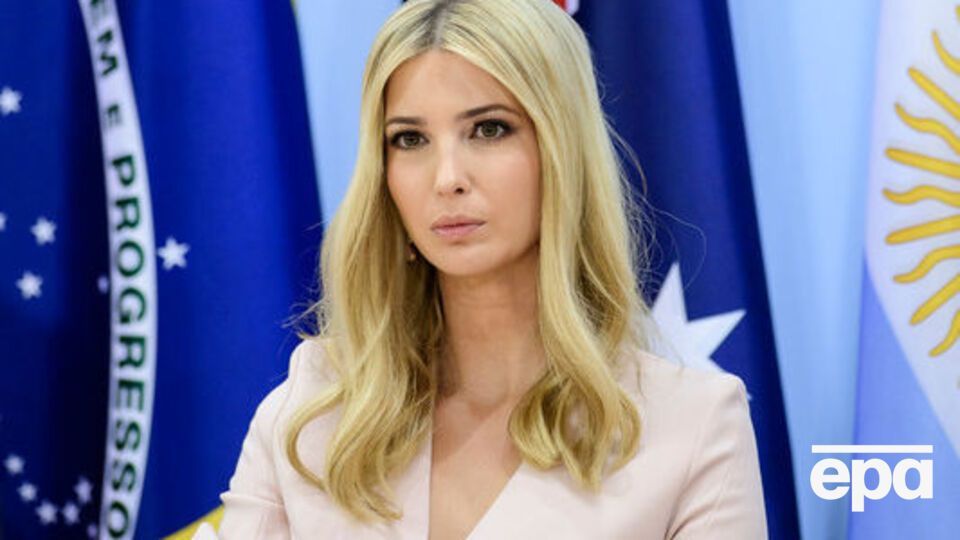 Іванка Трамп сіла на місце батька