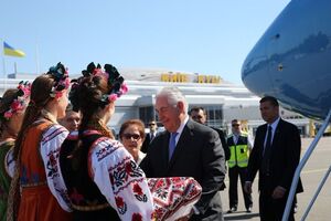 Тиллерсон приземлился в Украине