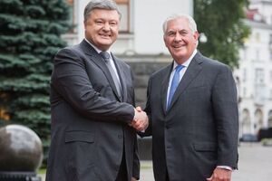 Порошенко зустрічається з Тіллерсоном